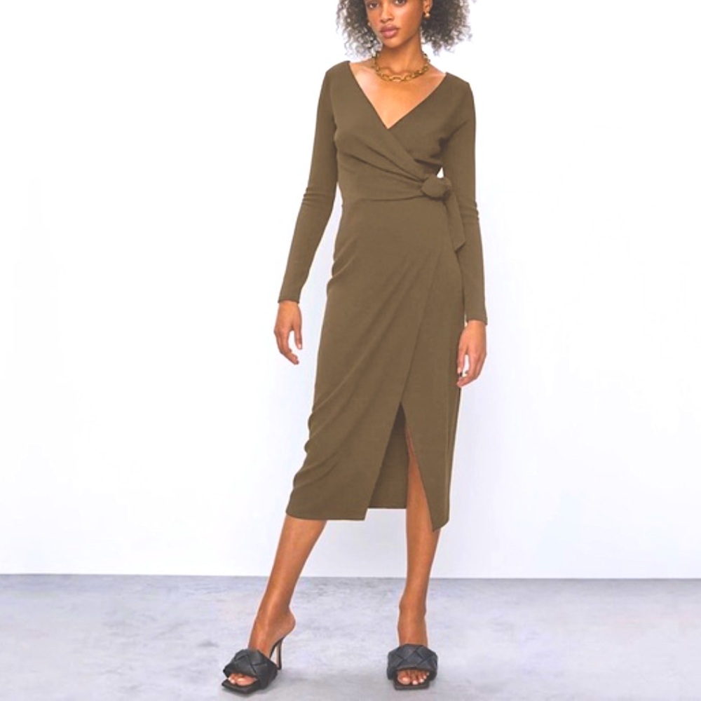 Aritza Babaton V Neck Gaudi Matte Long Sleeve Wrap Mid Dress Size S